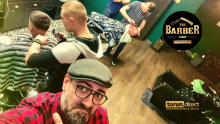 Na zdjęciu Wojciech Wasiak z The Barber Gentleman's Shop 